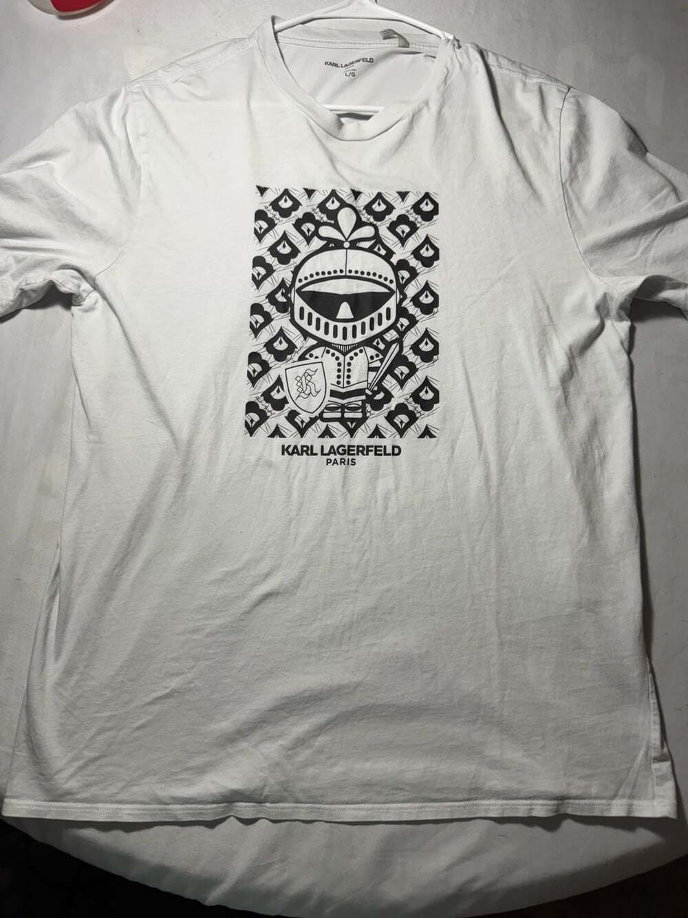 Karl Lagerfeld Paris Men's Knight Armour Graphic Short Sleeve T-Shirt - Picture 1 of 5